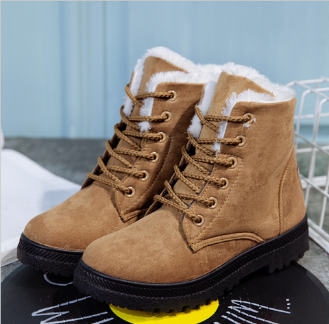 New Women Snow Boots Flat With Large Size Casual Cotton Shoes Trend Women Vulcanized Shoes Artificial Plush